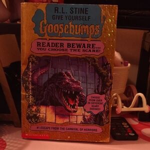 RL Stine Goosebumps Reader Beware You Choose The Scare #1 Escape The Carnival